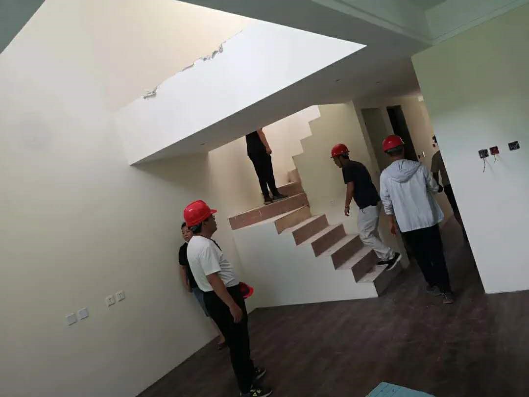 鴻坤客服部服務(wù)實拍