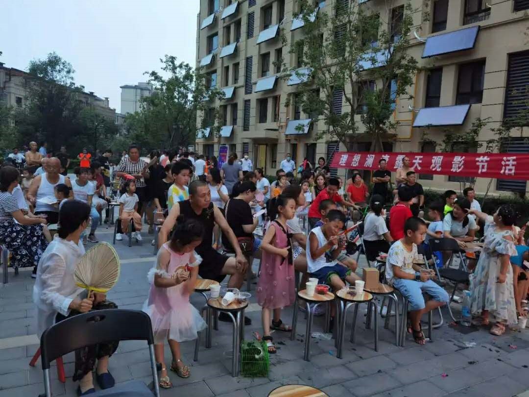 鴻坤客服部服務(wù)實拍